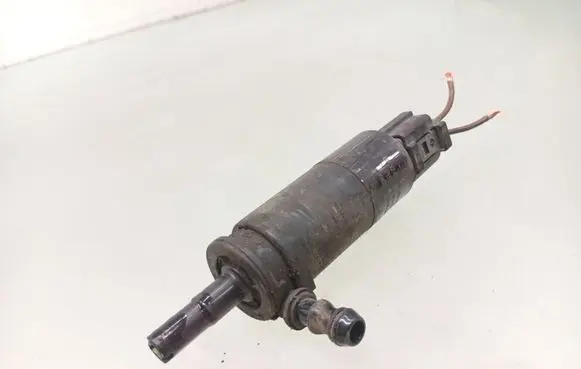 BMW 5 E60 E61 Headlight washer pump 67126973097