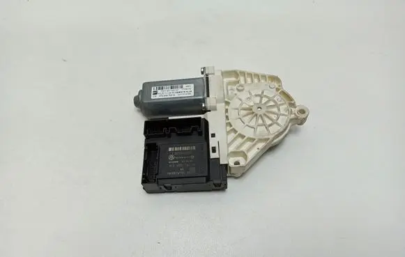 Seat Altea XL Front door window regulator motor 1K0959792M 5P0837402N