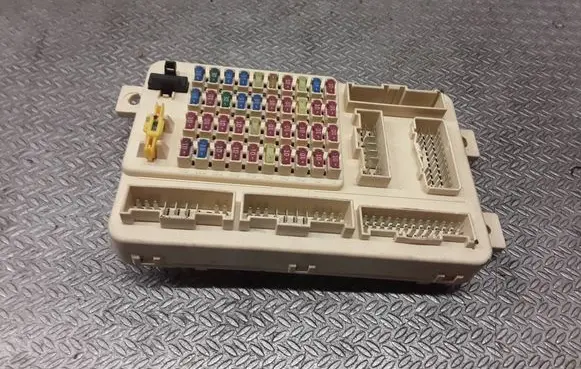 KIA Opirus Fuse module 919503F000