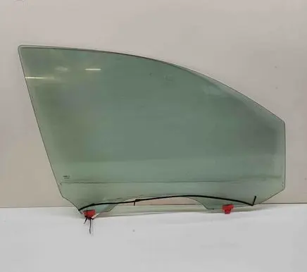 Nissan Titan Front door window glass four-door 803007S000