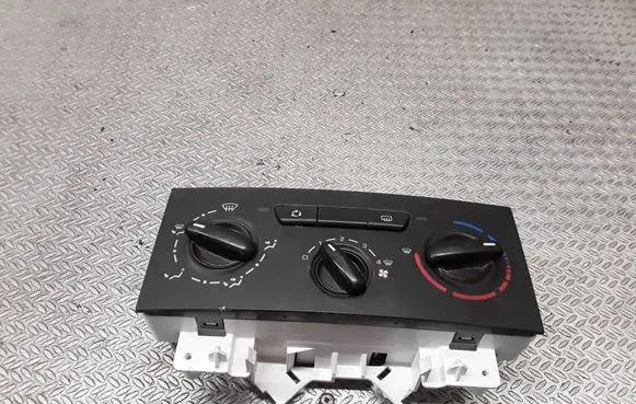 Citroen Jumpy Climate control unit 170740100