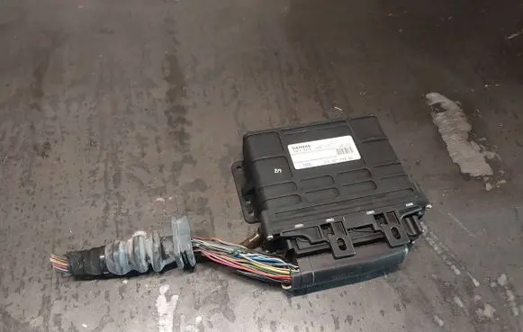Volkswagen PASSAT B5 Gearbox control unit/module 01N927733BQ