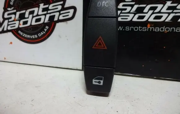BMW 1 E81 E87 Hazard light switch 6945603