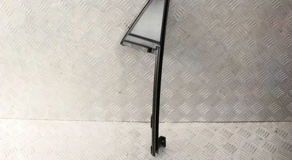 Toyota Prius (XW30) Other rear door trim element 6748747040