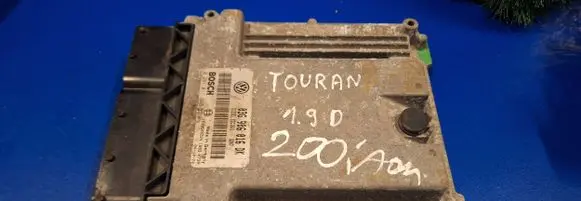 Volkswagen Touran I Engine control unit/module 03G906016DK 0281011946