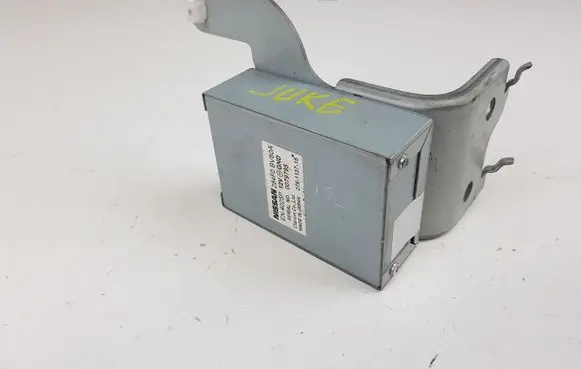 Nissan Juke I F15 Camera control unit module 284F0BV80A