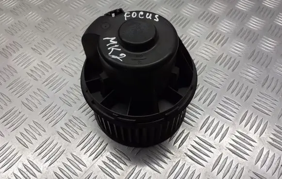 Ford Focus Front door blower motor 3M5H-18456-EC