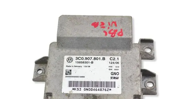 Volkswagen PASSAT B6 Hand brake control module 3C0907801B 15658301B K004648767