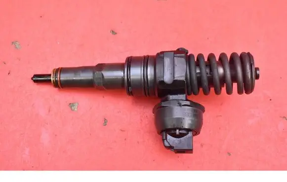 Audi A4 S4 B6 8E 8H Fuel injector 038130073BA