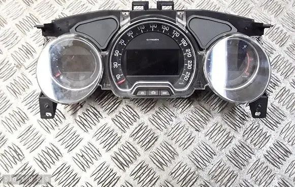 Speedometer (instrument cluster)