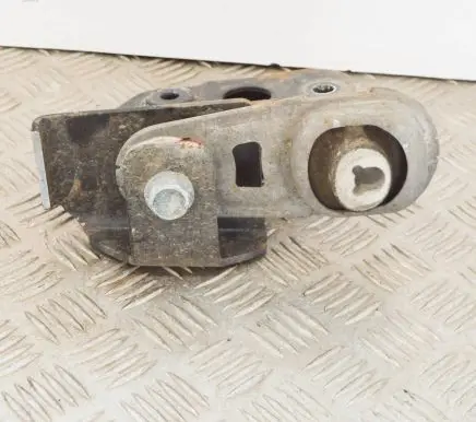 Nissan Qashqai Engine mount bracket 113604EA0A