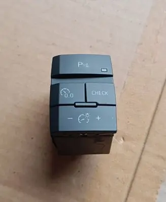 Audi Q7 4L Parking (PDC) sensor switch 4L2927123A