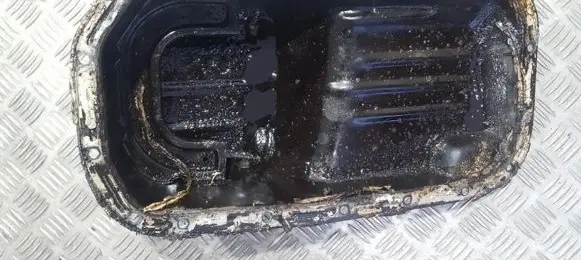 Hyundai Accent Oil sump