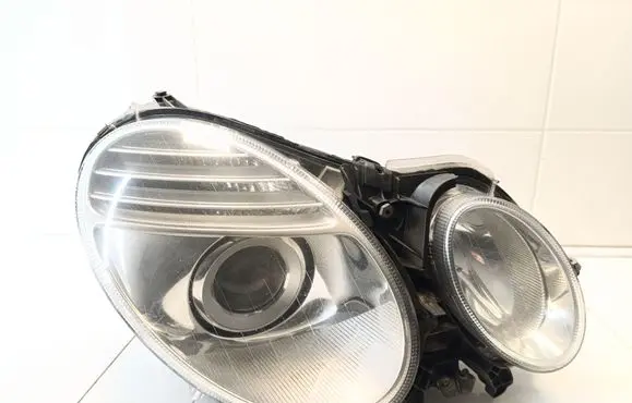 Mercedes-Benz E W211 Headlight/headlamp 16259200 A2118709026