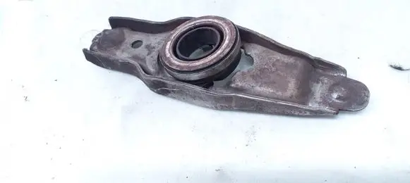 Volkswagen PASSAT B6 Clutch release arm fork F578452