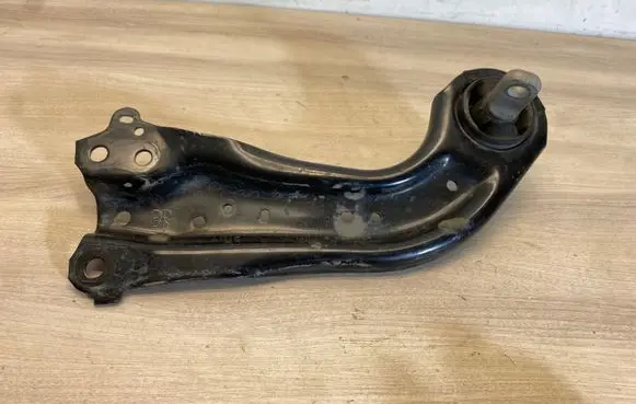 Toyota RAV 4 (XA50) Rear upper control arm/wishbone