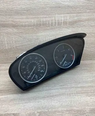 BMW 5 E60 E61 Speedometer (instrument cluster) 9177262 110080213
