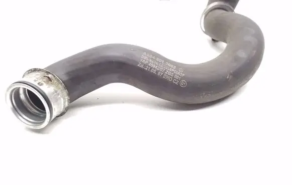 Mercedes-Benz C W204 Engine coolant pipe/hose A2045013082