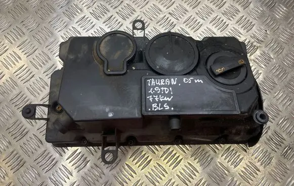 Volkswagen Touran I Rocker cam cover 03G103469M