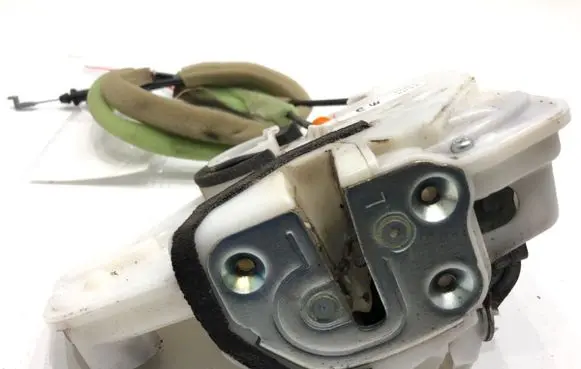 Mazda CX-5 Front door lock