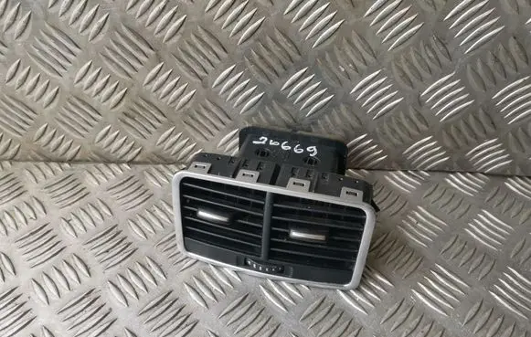 Audi A6 S6 C6 4F Rear air vent grill 4F0819203C