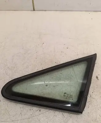 Volkswagen Sharan Front triangle window/glass