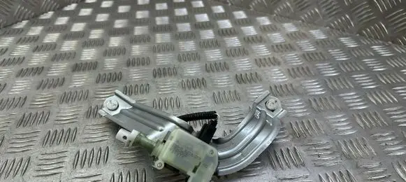 Toyota Avensis T270 Fuel tank cap lock motor 7703005030
