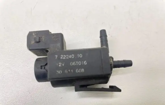 Volvo XC90 Turbo solenoid valve 30611668 06T016 72224010