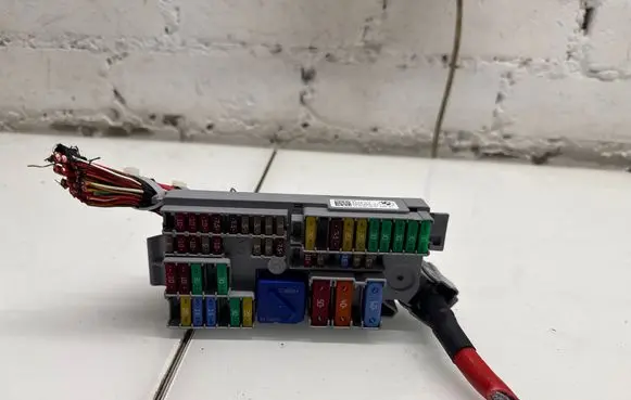 BMW X5 G05 Fuse module 6807487