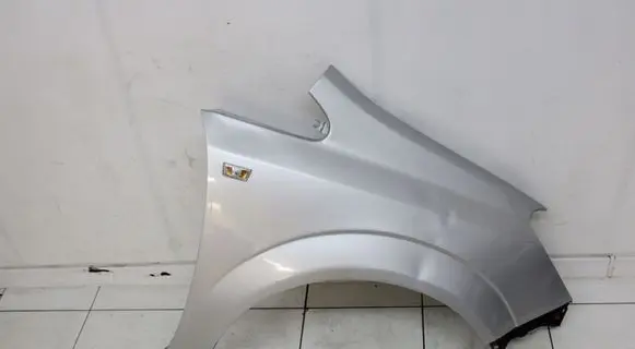 Opel Zafira B Fender 2005R