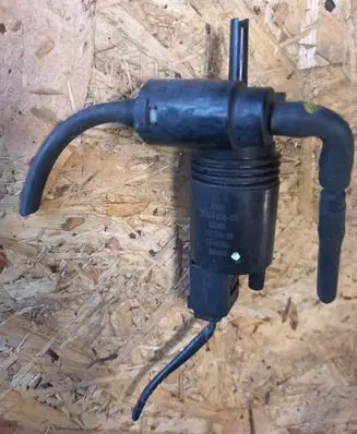 Mini One - Cooper R50 - 53 Windscreen/windshield washer pump 696385402