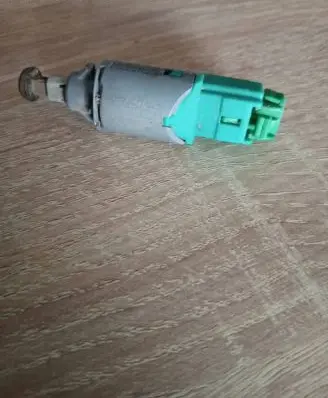 Renault Scenic II - Grand scenic II Brake pedal sensor switch 8200168240b