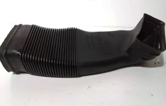 Audi A4 S4 B6 8E 8H Air intake hose/pipe 8D0129617E