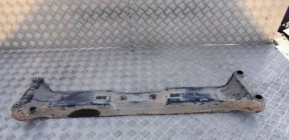 Mitsubishi Pajero Gearbox mounting bracket