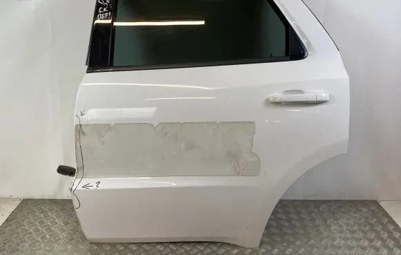 Dodge Durango Rear door