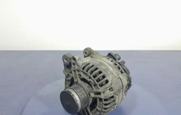 Audi A4 S4 B6 8E 8H Generator/alternator 028903029Q