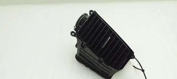 Hyundai Santa Fe Dash center air vent grill 974202B000