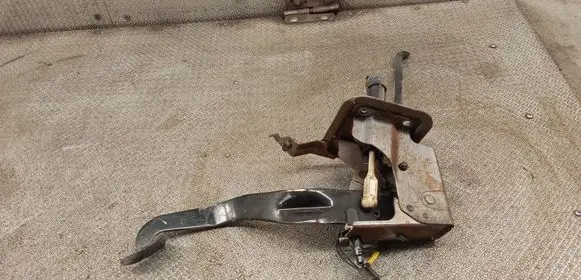 Chrysler Sebring (JS) Clutch pedal 