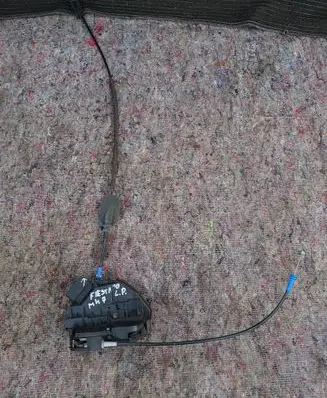 Ford Fiesta Front door lock 8A6AA21813AD
