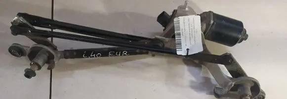 Hyundai i40 Front wiper linkage and motor 981103Z000
