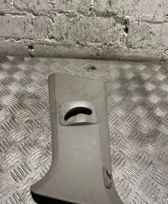 BMW 5 F10 F11 (B) pillar trim (top) 9116349