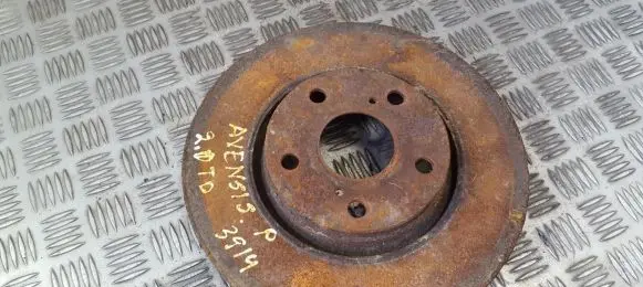 Toyota Avensis T270 Front brake disc