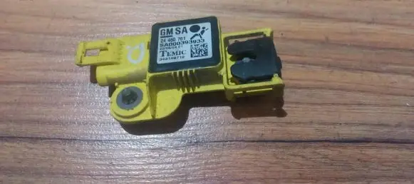 Opel Zafira A Airbag deployment crash/impact sensor 24460761 sa000393933