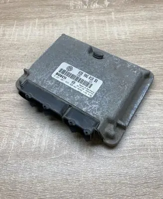 Skoda Octavia Mk1 (1U) Engine control unit/module ECU 038906018BQ 0281001849
