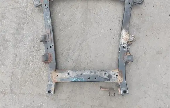 Dacia Logan I Front axle beam 