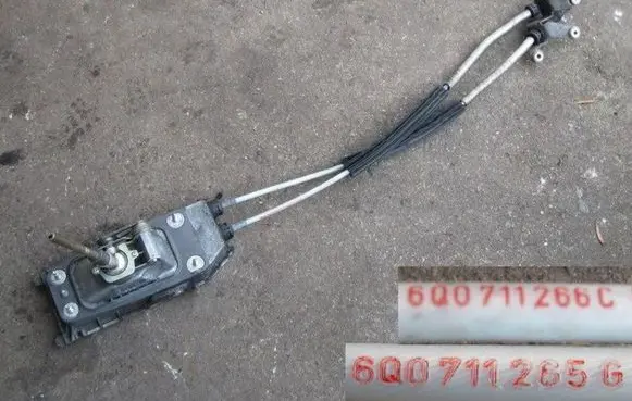 Seat Ibiza III (6L) Gear shifter/selector 6Q0711049AB