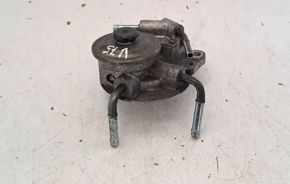 Toyota Corolla Verso AR10 Fuel filter bracket/mount holder 233800R010