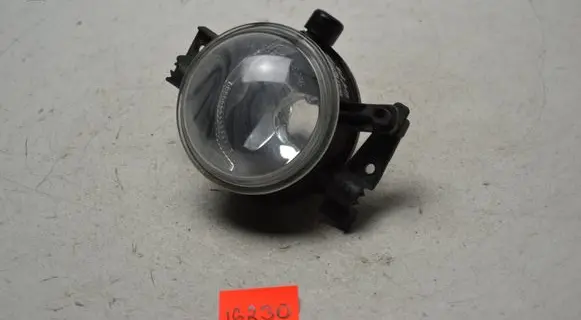 Ford Kuga I Front fog light 3M5115K201BB VP3M5X15K201BB