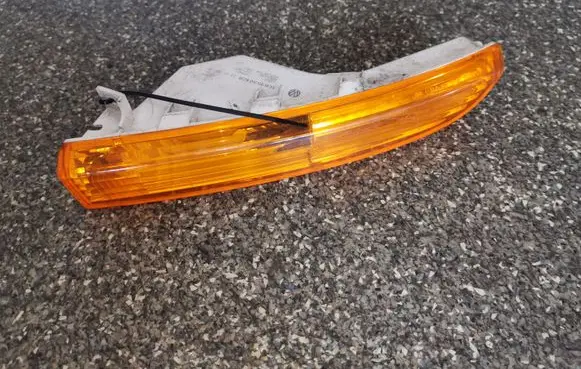 Volkswagen PASSAT CC Front indicator light 3C8953042A