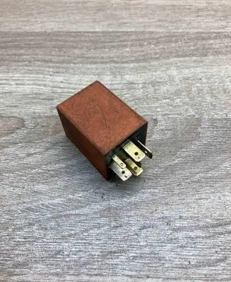 Opel Tigra A Other relay 90457986